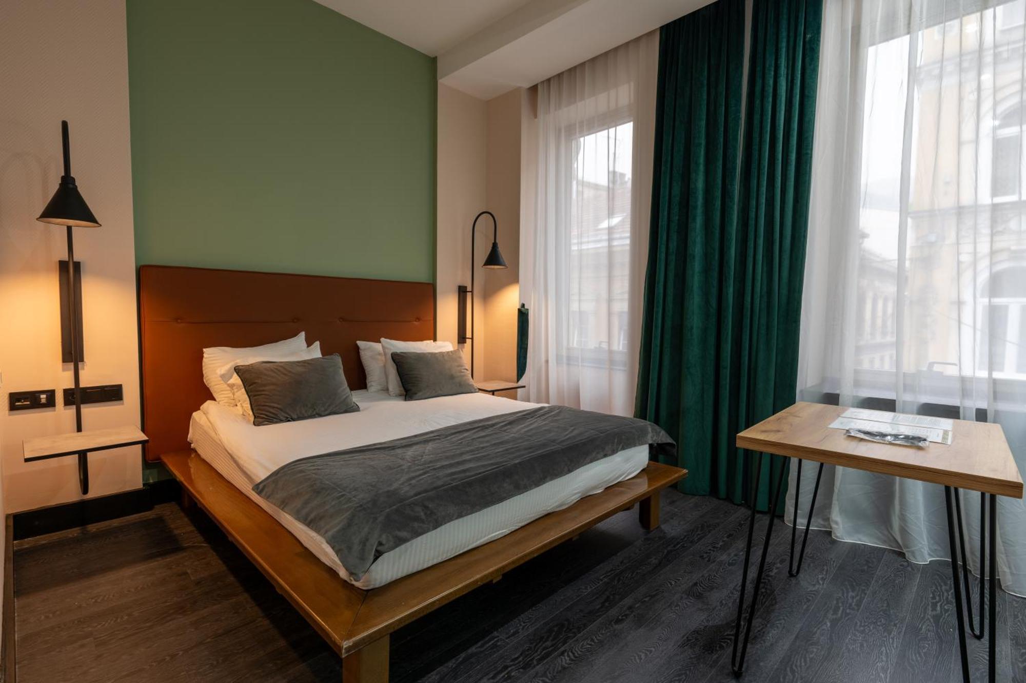Otel Astra